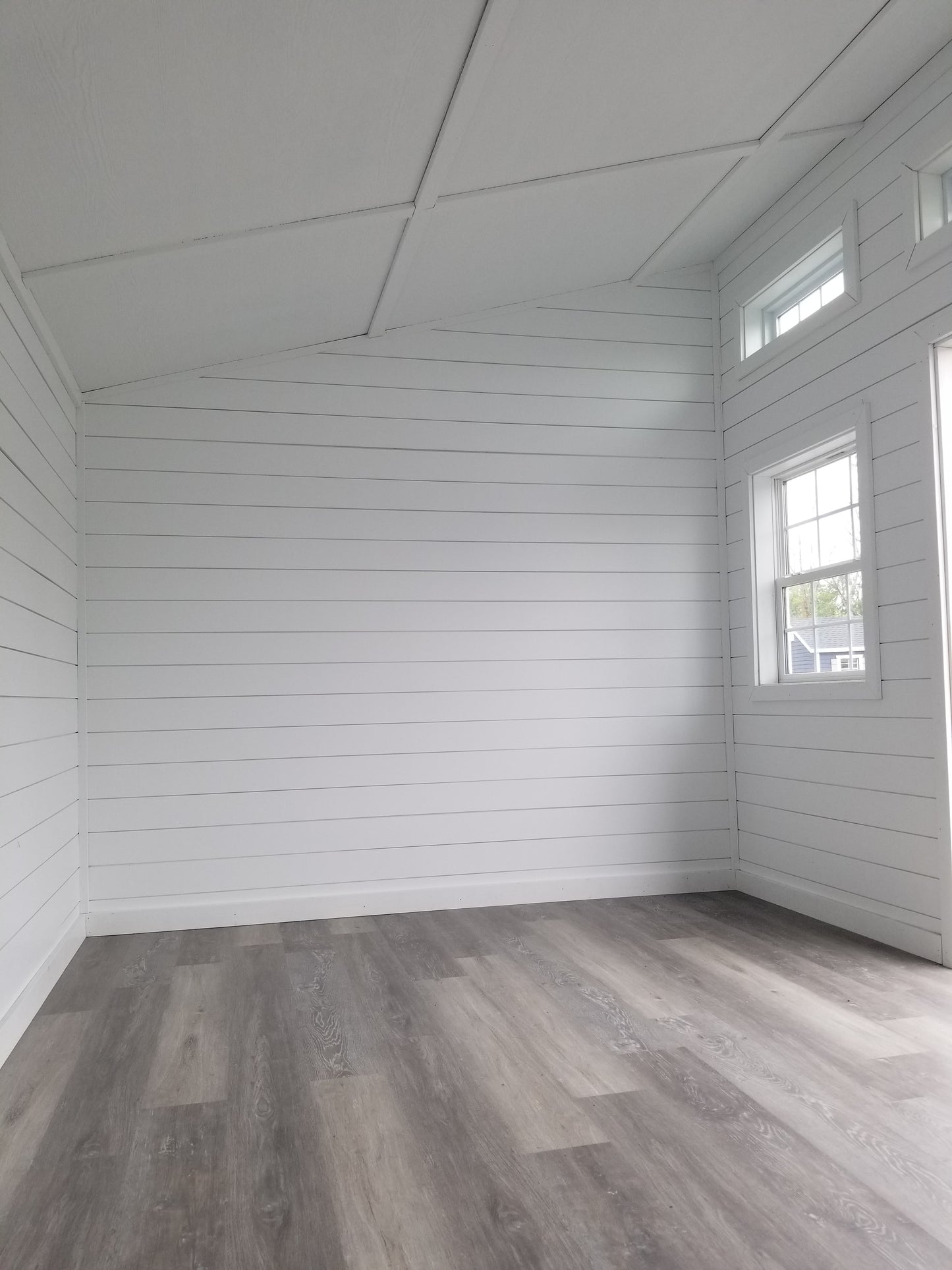 10x16 Studio with SmartTec Siding