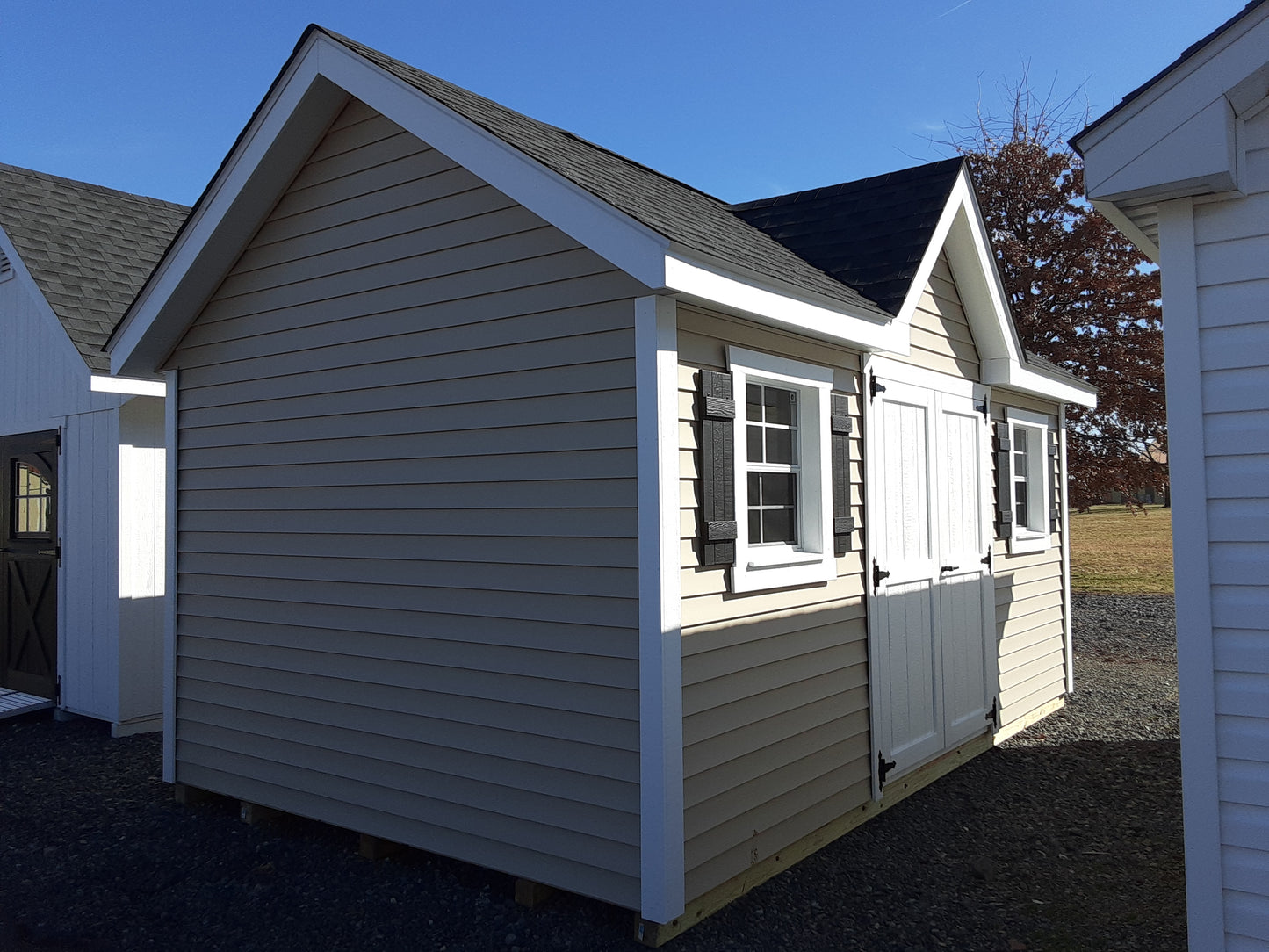 10x16 Victorian with Vinyl Siding