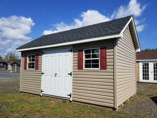 10x16 Garden with Vinyl Siding