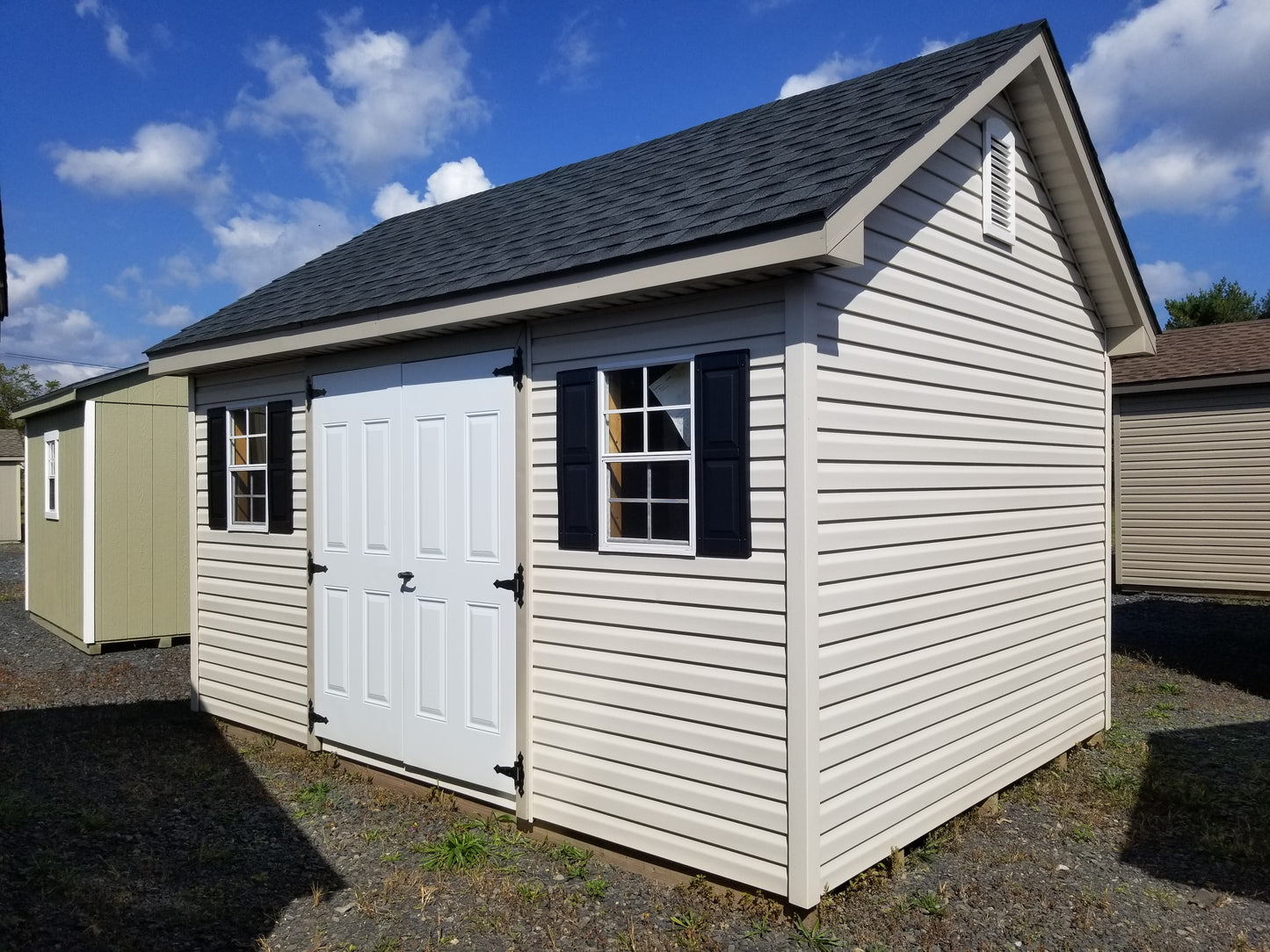 10x14 Garden with Vinyl Siding