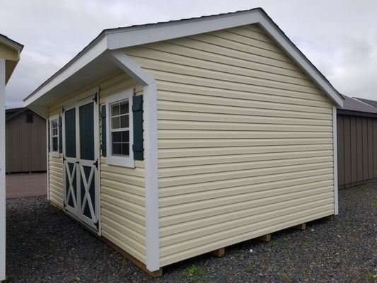 12x16 Quaker with Vinyl Siding