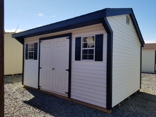 10x14 Quaker with Vinyl Siding